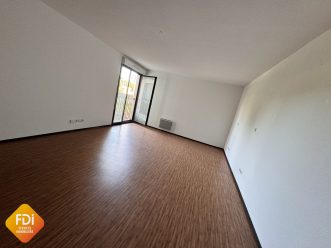 property v1310091189 1