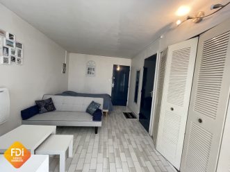 property v1330082798 1