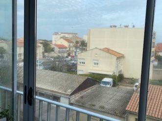 property v1360090402 2