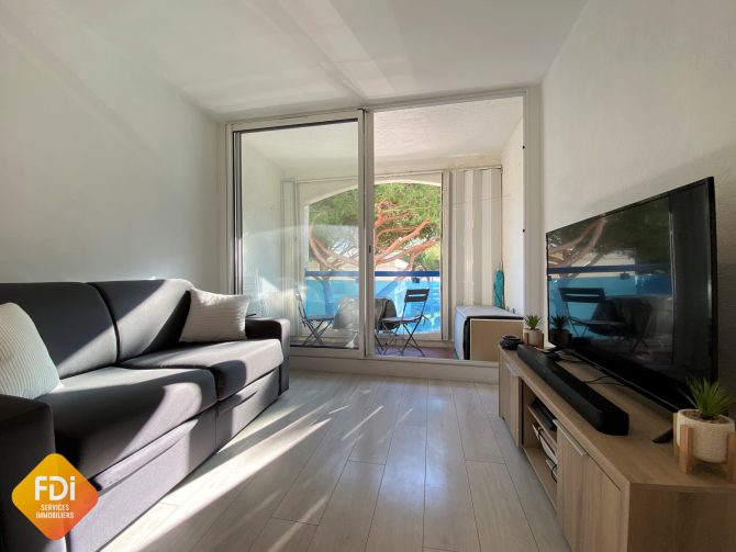 property v890071631 0