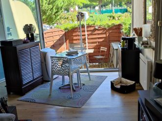 property v40091218 1