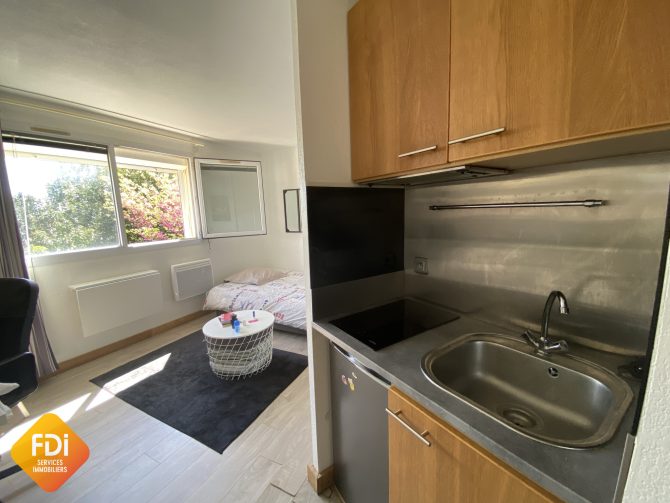 property v880093160 0