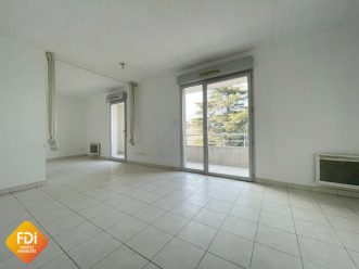 property v1290089793 1