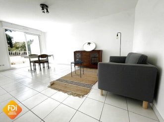 property v1290093256 1