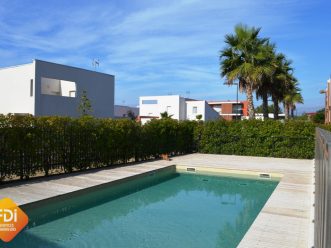 property v1310094322 1