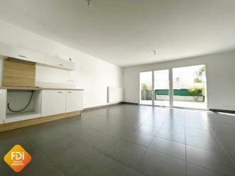 property v1360093369 1
