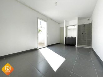 property v1360093369 4