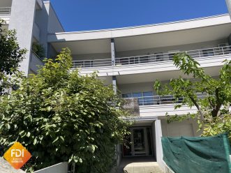 property v880093855 3