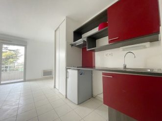 property v1290089793 2