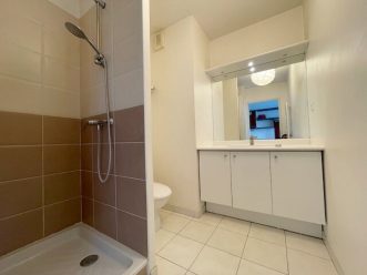 property v1290089793 4