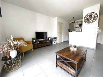 property v1290091792 1
