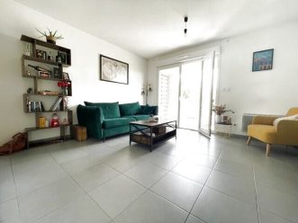 property v1290091792 3
