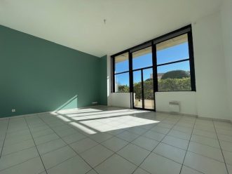 property v1290091994 3