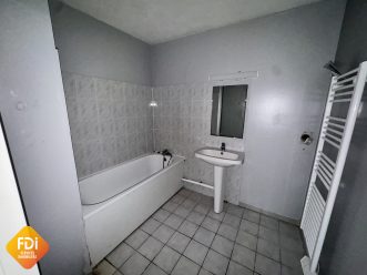 property v1310094325 3