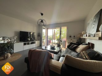 property v1320064999 1