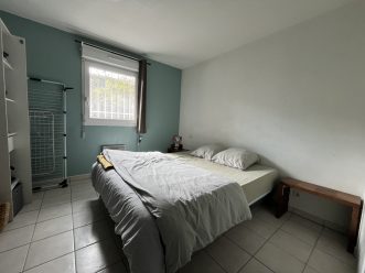 property v1320095512 3
