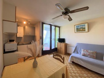 property v1360088635 0