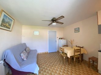 property v1360088635 3