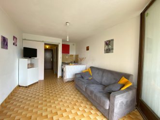 property v1360090847 1