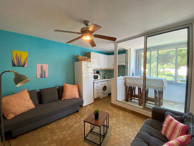 property v1390094926 0
