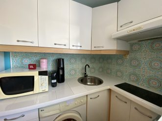 property v1390094926 3