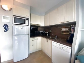 property v40092165 4