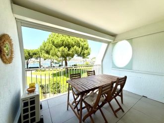 property v40095335 4