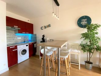 property v710092361 1