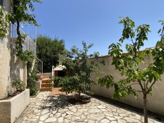 property v880094255 1