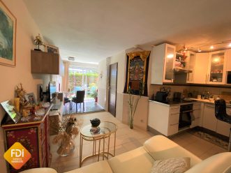 property v890094455 4