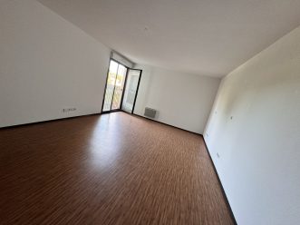 property v1310091189 1
