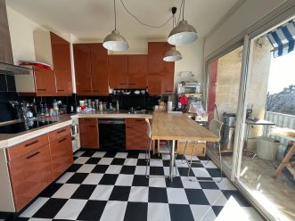 property v1320091356 1