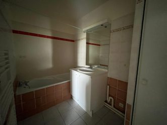 property v1320095650 4