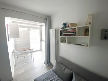 property v40090881 0