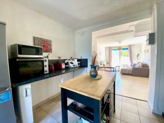 property v880095303 1