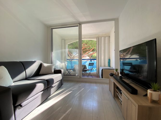 property v890071631 0
