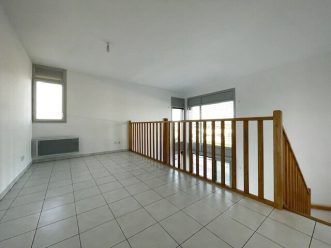 property v1290089922 4