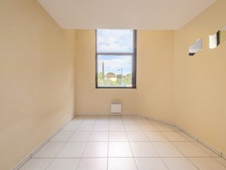 property v1290091994 2