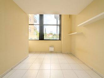 property v1290091994 4