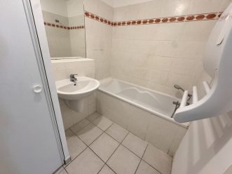 property v1310093224 4