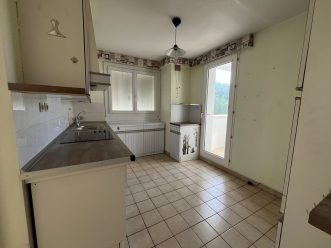 property v1310095200 1