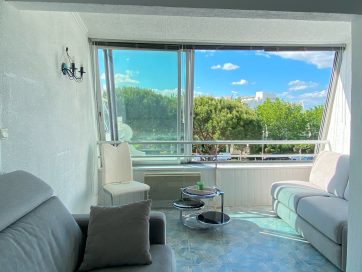property v1390094680 0