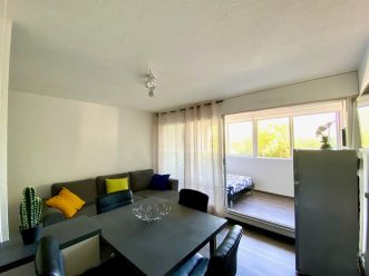 property v1390095043 1