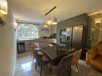 property v1390096233 3