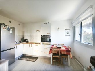 property v1400096259 4