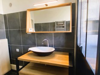 property v880094972 4