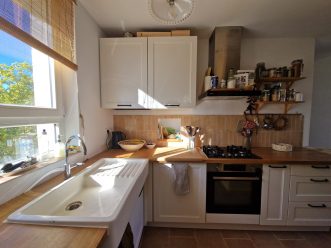 property v1320094814 2