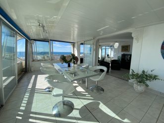 property v1390094624 1