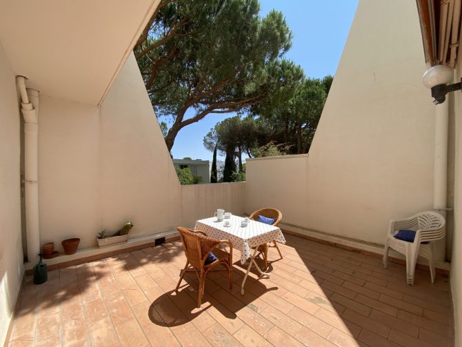 property v1390094957 0