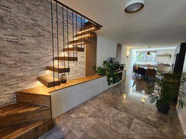 property v1390096233 0